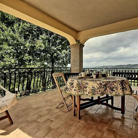 Villa Pacchini Poggio Mirteto ภายนอก รูปภาพ
